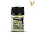 Vert olive usé.