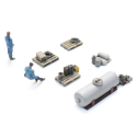 Caricamento: camion irroratore e 2 figure.