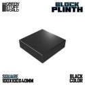 Square plinth 10x10cm.