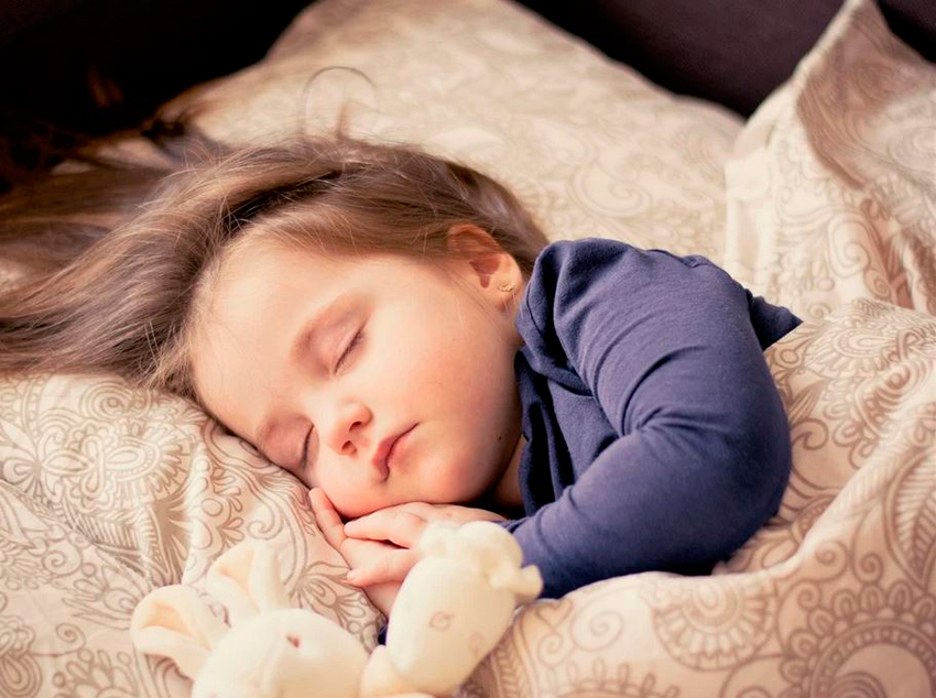 Bebé durmiendo
